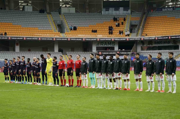 ZİRAAT TÜRKİYE KUPASI: BAŞAKŞEHİR: 2 - ÇORUM FK: 1 (İLK YARI)