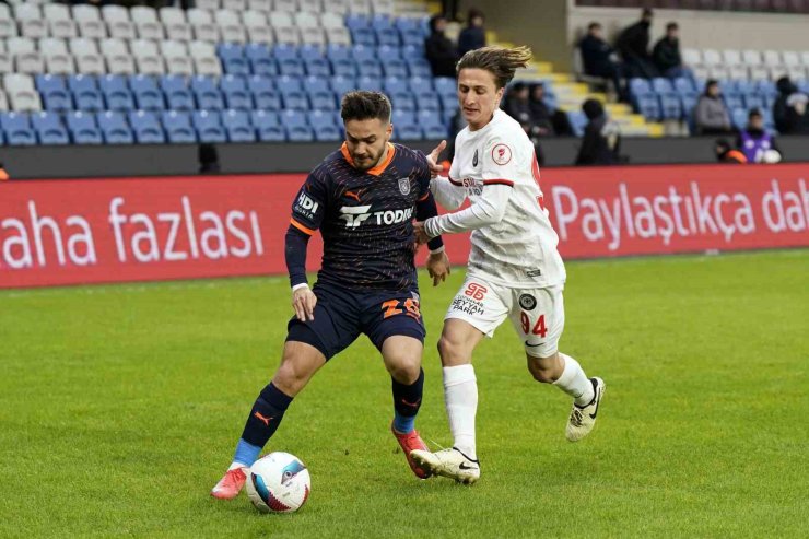 ZİRAAT TÜRKİYE KUPASI: BAŞAKŞEHİR: 4 - ÇORUM FK: 1 (MAÇ SONUCU)