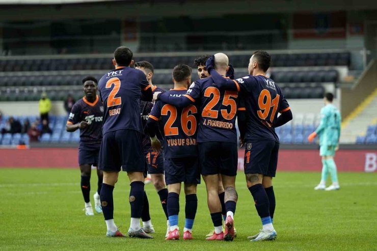 ZİRAAT TÜRKİYE KUPASI: BAŞAKŞEHİR: 2 - ÇORUM FK: 1 (İLK YARI)