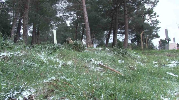 İSTANBUL’DA BEKLENEN KAR YAĞIŞI ETKİLİ OLDU