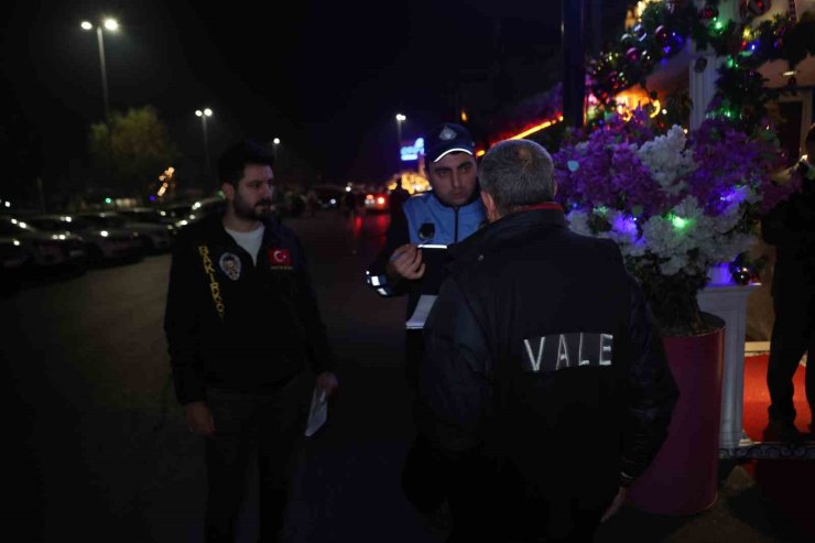 BAKIRKÖY BELEDİYESİ ZABITA EKİPLERİNDEN İŞLETMELERE ’VALE’ DENETİMİ