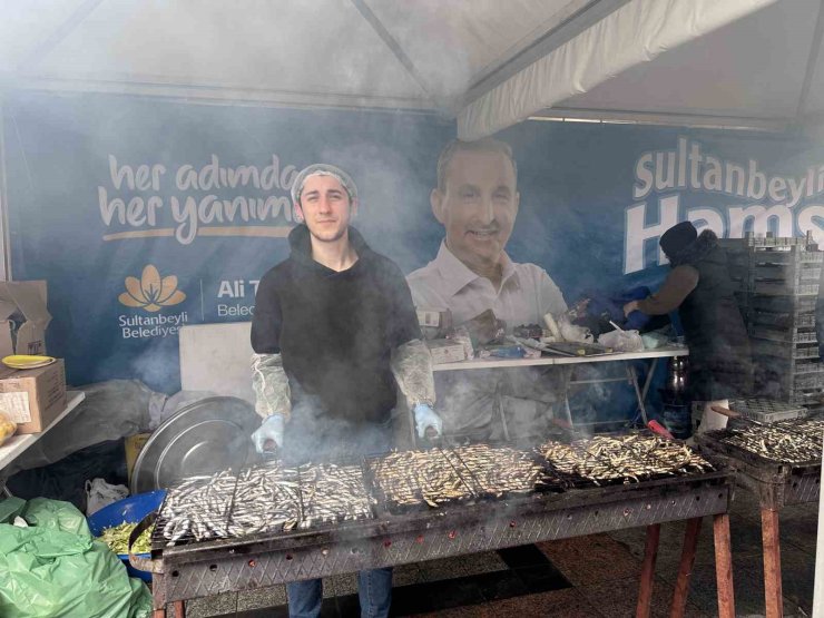 SULTANBEYLİ HAMSİ FESTİVALİ’NE YOĞUN İLGİ