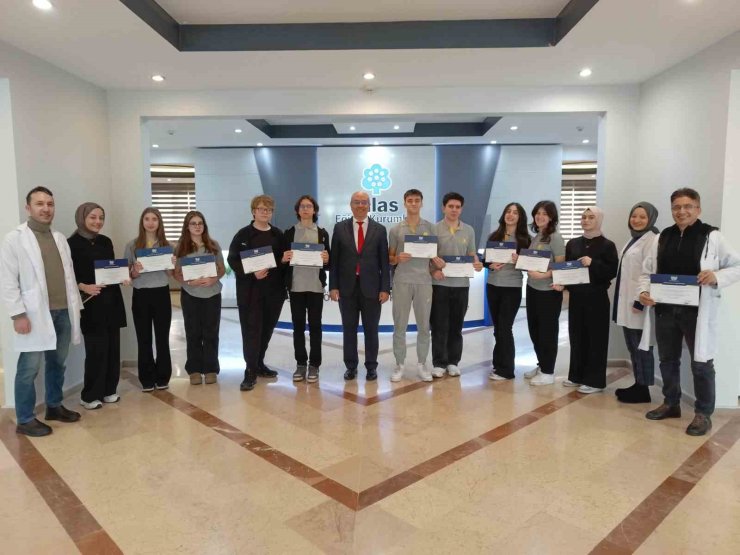 İHLAS KOLEJİ ÖĞRENCİLERİ MODEL BİRLEŞMİŞ MİLLETLER KONFERANSINDAN ÖDÜLLE DÖNDÜ