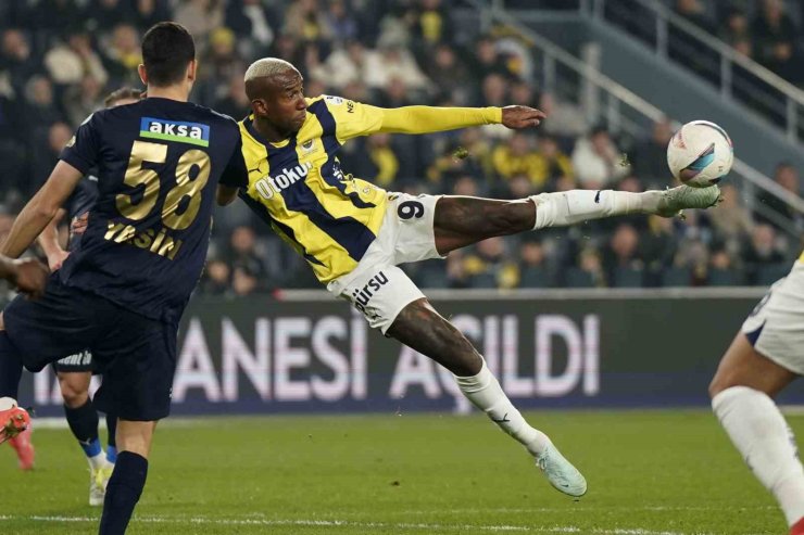 TRENDYOL SÜPER LİG: FENERBAHÇE: 1 - KASIMPAŞA: 0 (İLK YARI)