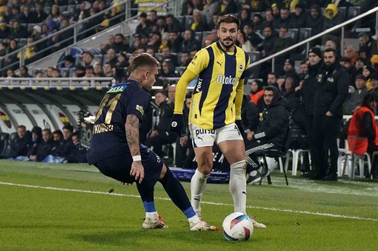 TRENDYOL SÜPER LİG: FENERBAHÇE: 1 - KASIMPAŞA: 0 (İLK YARI)