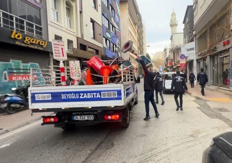 BEYOĞLU’NDA ZABITA EKİPLERİNDEN DUBA OPERASYONU