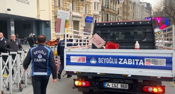 BEYOĞLU’NDA ZABITA EKİPLERİNDEN DUBA OPERASYONU