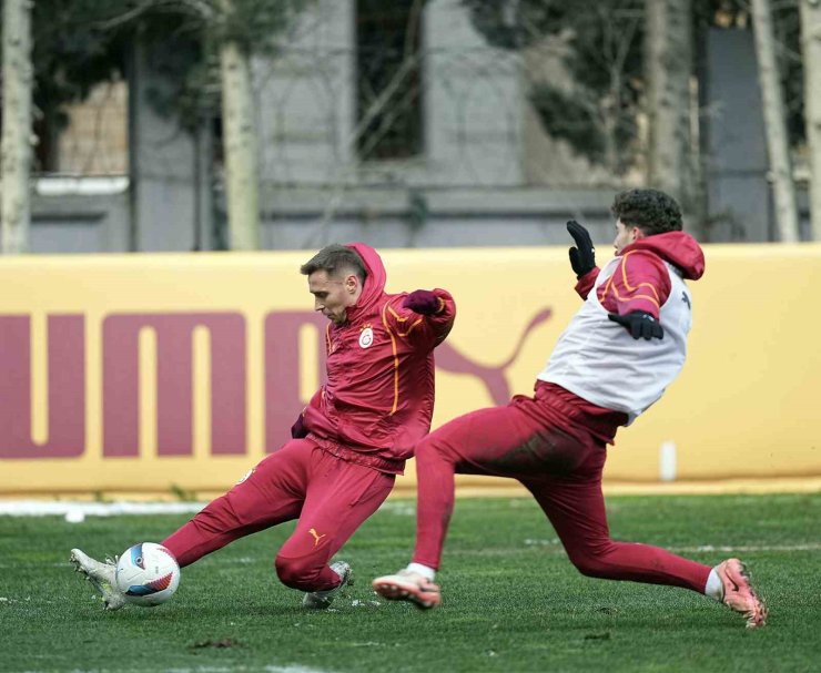 GALATASARAY’DA, FENERBAHÇE MAÇI HAZIRLIKLARI BAŞLADI