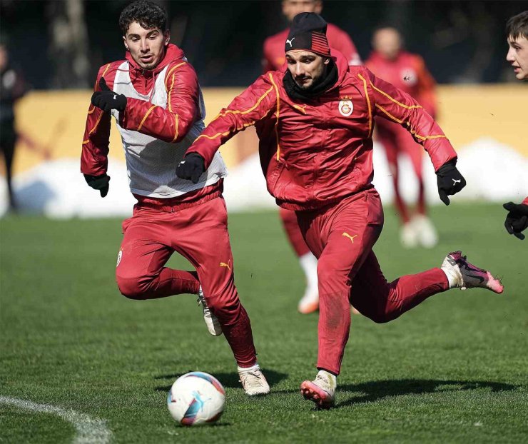 GALATASARAY’DA, FENERBAHÇE MAÇI HAZIRLIKLARI BAŞLADI