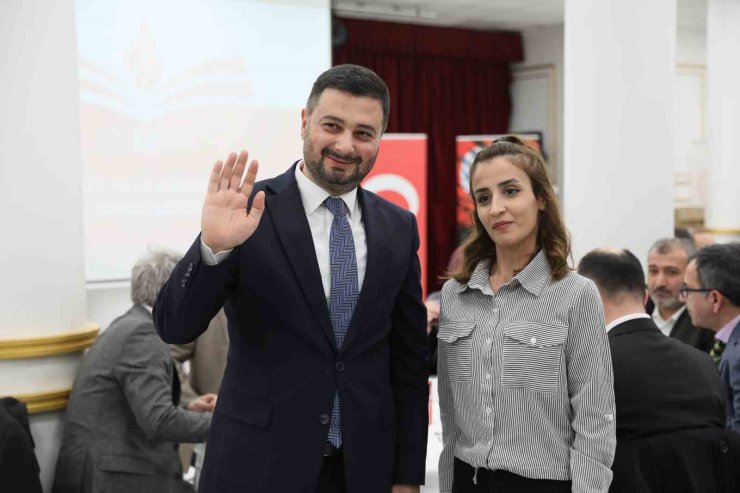 KAĞITHANE BELEDİYE BAŞKANI ÖZTEKİN, YENİ ÖĞRETMENLERLE BİR ARAYA GELDİ