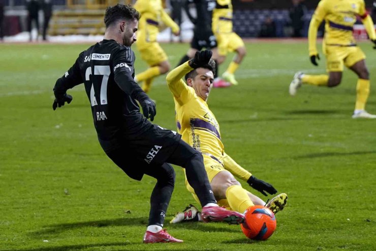 TRENDYOL SÜPER LİG: EYÜPSPOR: 1 - BEŞİKTAŞ: 3 (MAÇ SONUCU)