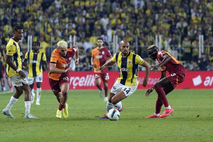 GALATASARAY İLE FENERBAHÇE 402. RANDEVUDA