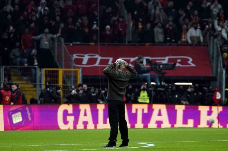 GALATASARAY’DA 4 DEĞİŞİKLİK