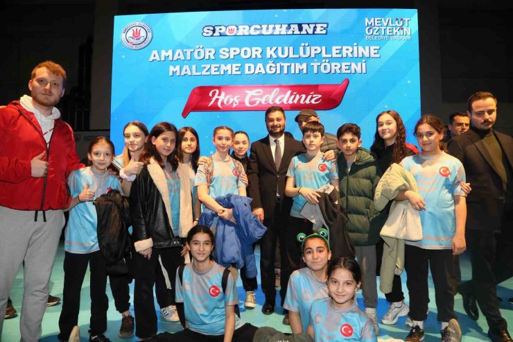 KAĞITHANE BELEDİYESİ’NDEN AMATÖR SPOR KULÜPLERİNE DESTEK