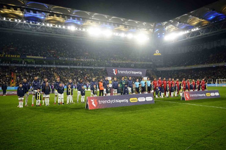 TRENDYOL SÜPER LİG: FENERBAHÇE: 1 - ANTALYASPOR: 0 (MAÇ DEVAM EDİYOR)