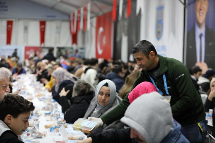 SİLİVRİ BELEDİYESİ’NDEN SİVİL TOPLUM KURULUŞLARI VE YÖRE DERNEKLERİ BAŞKANLARINA İFTAR