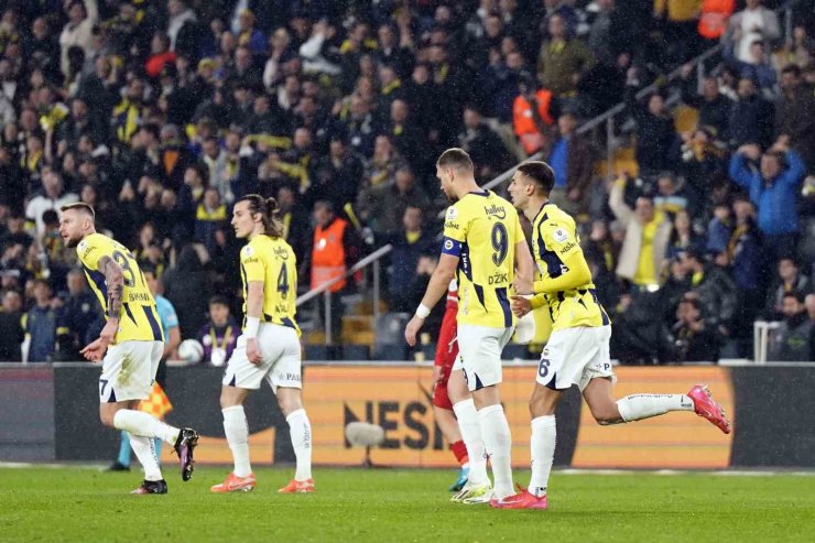 TRENDYOL SÜPER LİG: FENERBAHÇE: 3 - ANTALYASPOR: 0 (İLK YARI)