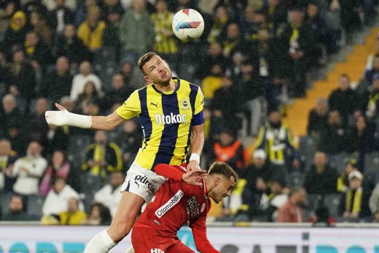 TRENDYOL SÜPER LİG: FENERBAHÇE: 3 - ANTALYASPOR: 0 (İLK YARI)