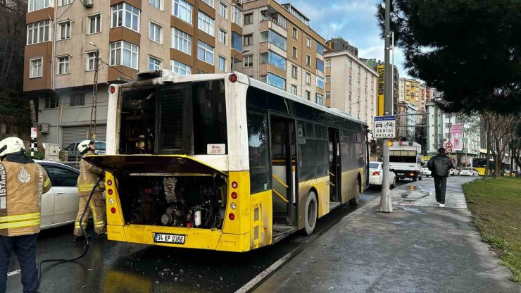 EYÜPSULTAN’DA İETT OTOBÜSÜNDE KORKUTAN YANGIN