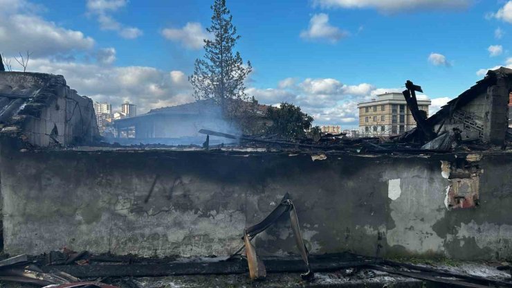 GAZİOSMANPAŞA’DA BOŞ EVLER KUNDAKLANIYOR İDDİASI