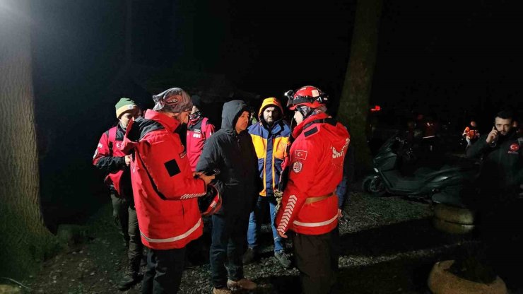 KAĞITHANE’DE 2 GÜN ÖNCE KAYBOLAN KADIN BELGRAD ORMANI’NDA ARANIYOR