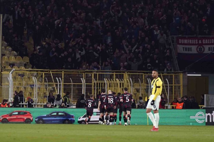 UEFA AVRUPA LİGİ: FENERBAHÇE: 1 - RANGERS: 2 (İLK YARI)