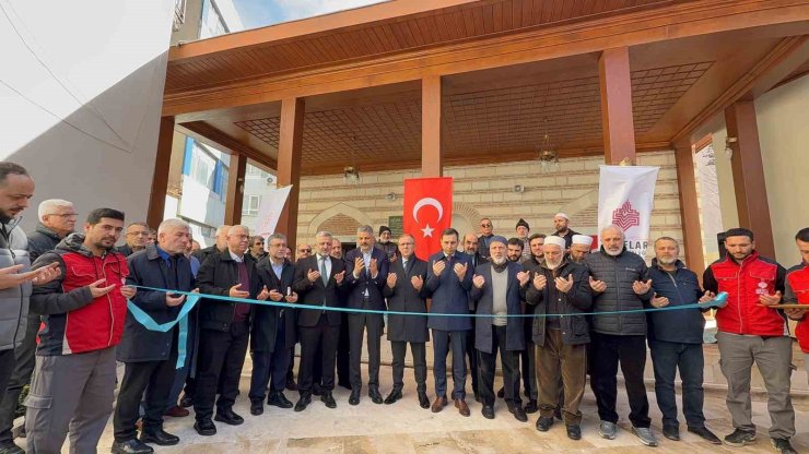 FATİH’İN ASIRLIK HAZİNELERİNDEN KAYBOLAN BAKKALZADE MESCİDİ İHYA EDİLEREK İBADETE AÇILDI