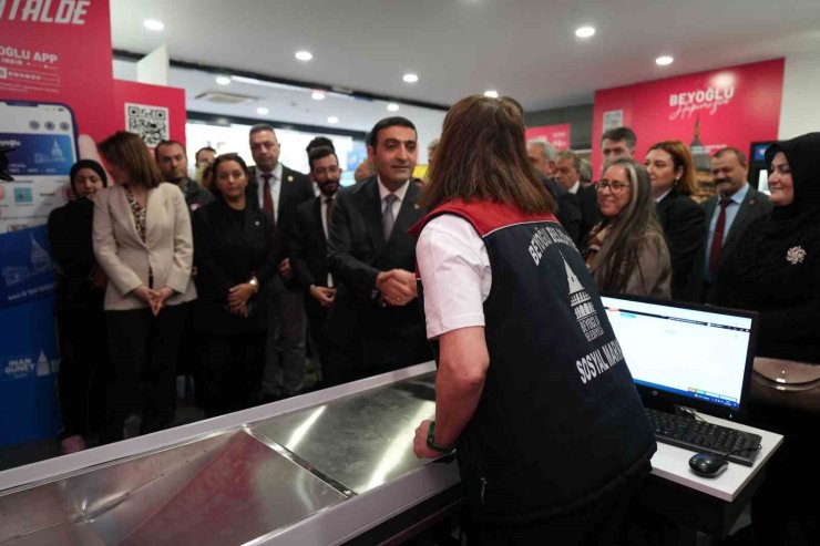 BEYOĞLU’NUN SOSYAL MARKETİ MİNİ MARKETLERLE MAHALLELERE YAYILIYOR