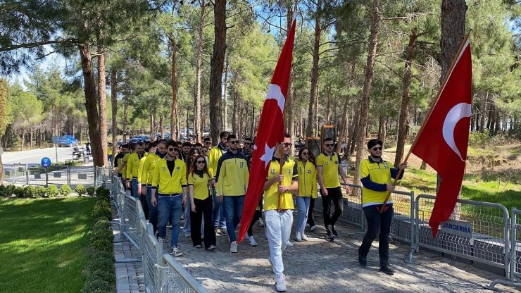 1907 ÜNİFEB’TEN ÇANAKKALE ŞEHİTLİKLERİNE ZİYARET