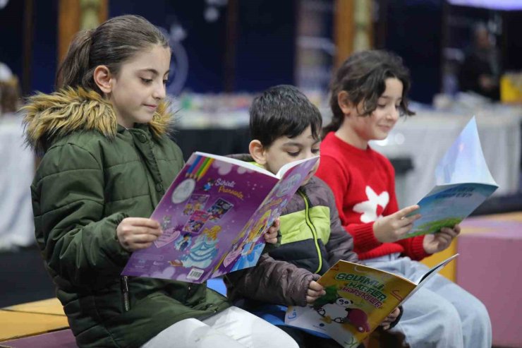 BAĞCILAR’DA ÇOCUKLAR RAMAZAN AYI’NI KİTAPLA YAŞIYOR