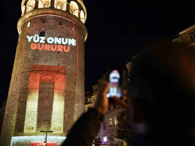 GALATA KULESİ’NDE "ÇANAKKALE RUHU"