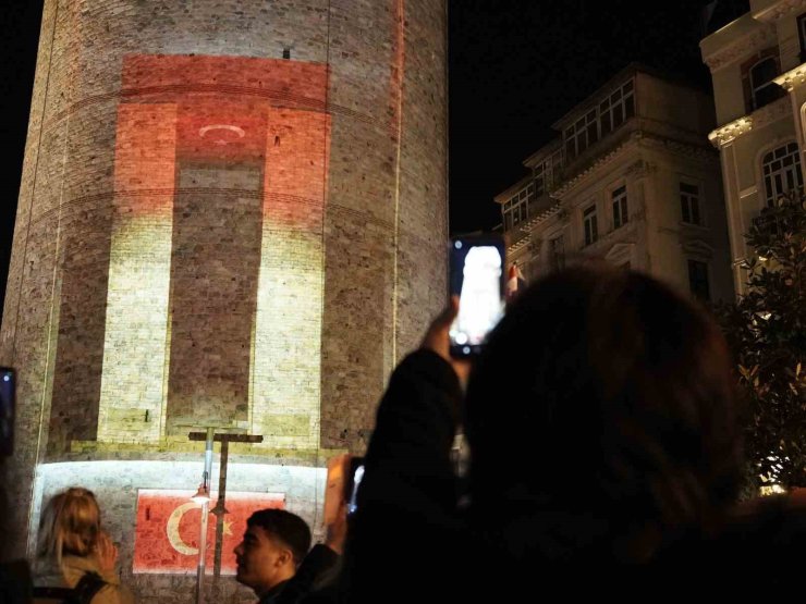 GALATA KULESİ’NDE "ÇANAKKALE RUHU"