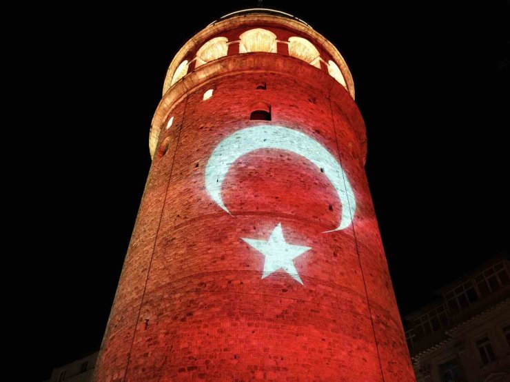 GALATA KULESİ’NDE "ÇANAKKALE RUHU"