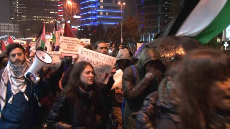 İSRAİL BAŞKONSOLOSLUĞU ÖNÜNDE ‘GAZZE’ PROTESTOSU