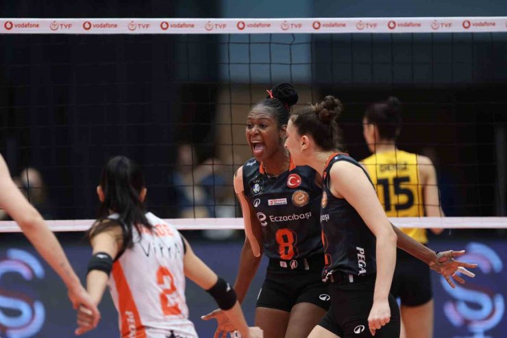 ECZACIBAŞI DYNAVİT EVİNDE MAĞLUP