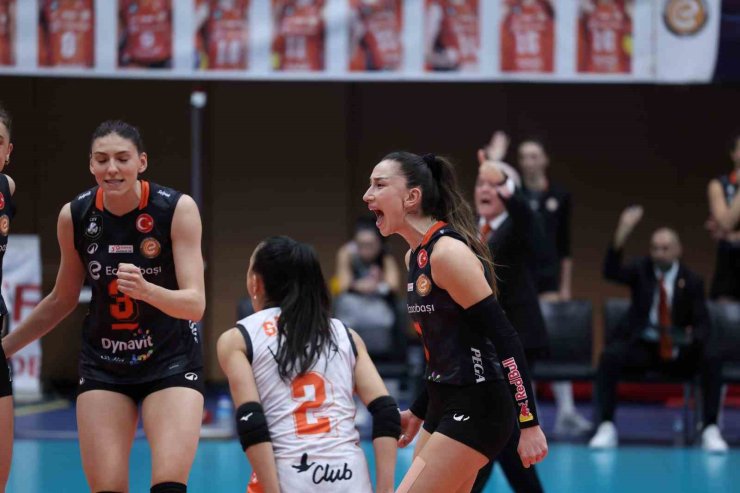 ECZACIBAŞI DYNAVİT EVİNDE MAĞLUP