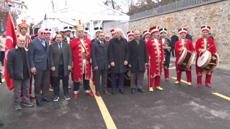 ÜMRANİYE’DE HACI ELBEYİ COŞKUN CAMİİ İBADETE AÇILDI