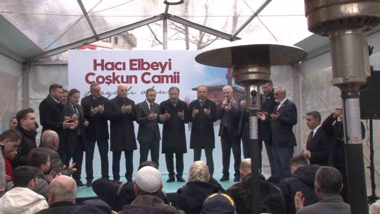 ÜMRANİYE’DE HACI ELBEYİ COŞKUN CAMİİ İBADETE AÇILDI