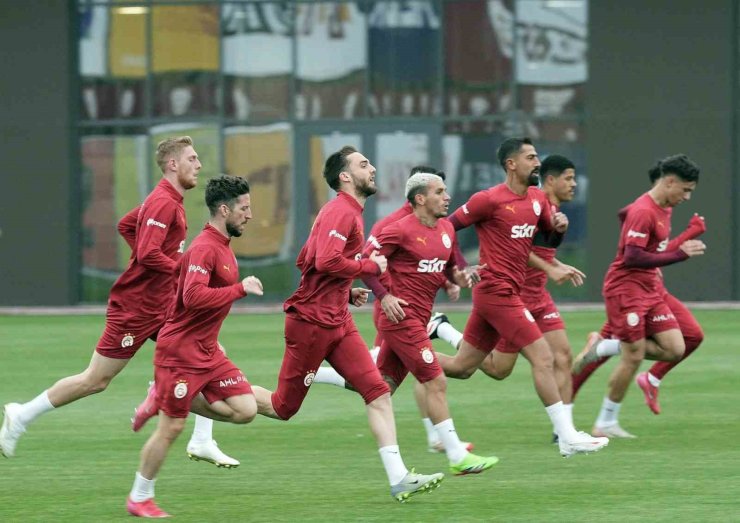 GALATASARAY, BEŞİKTAŞ DERBİSİ HAZIRLIKLARINI SÜRDÜRDÜ